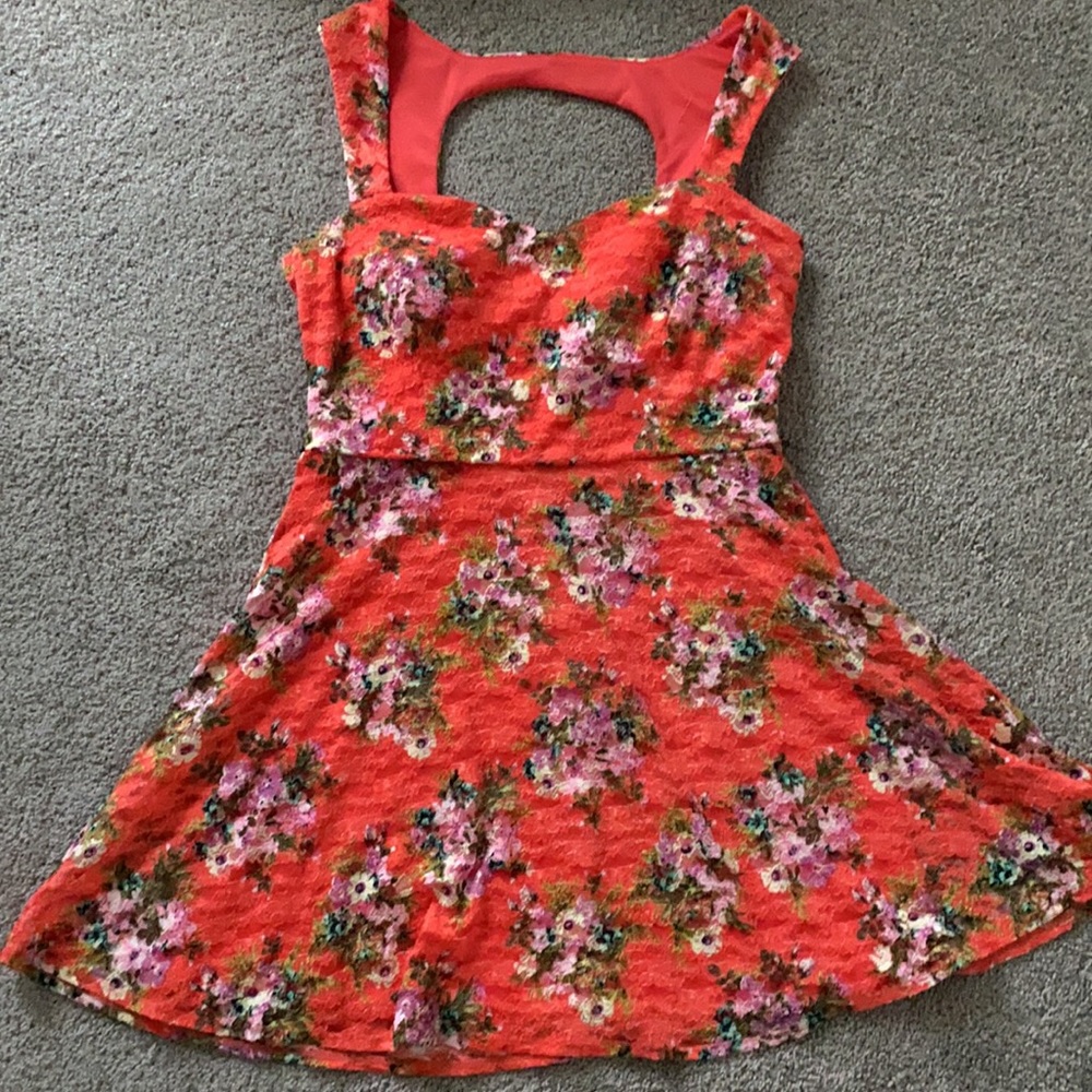 Womens sz14 floral lace cut out dress